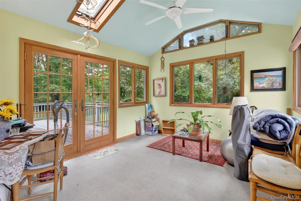 41 Penny Lane Highland, NY 12528