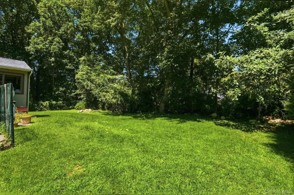 41 Penny Lane Highland, NY 12528