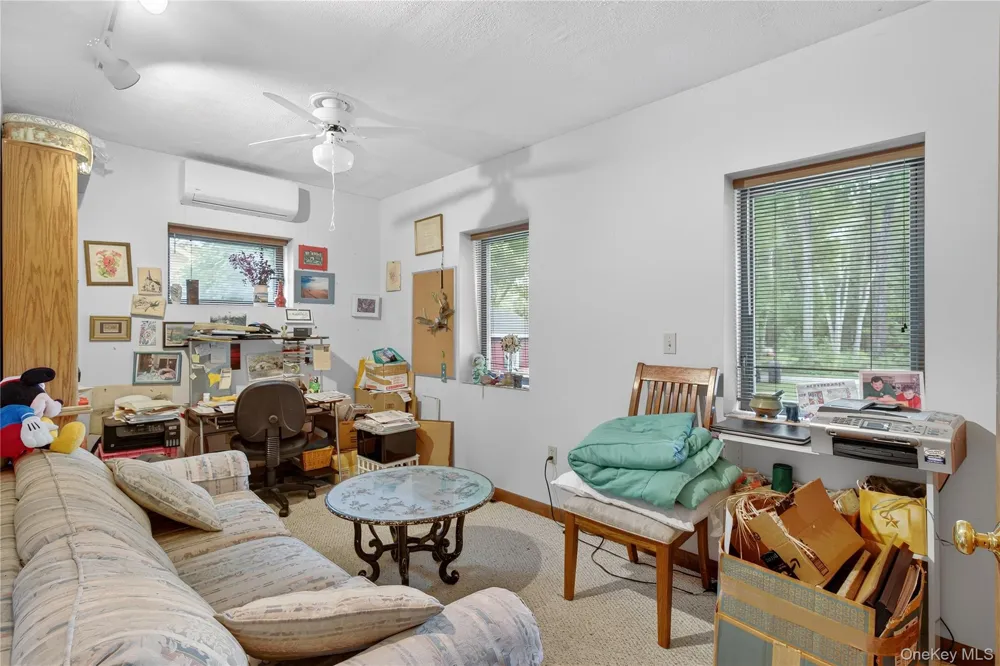 41 Penny Lane Highland, NY 12528