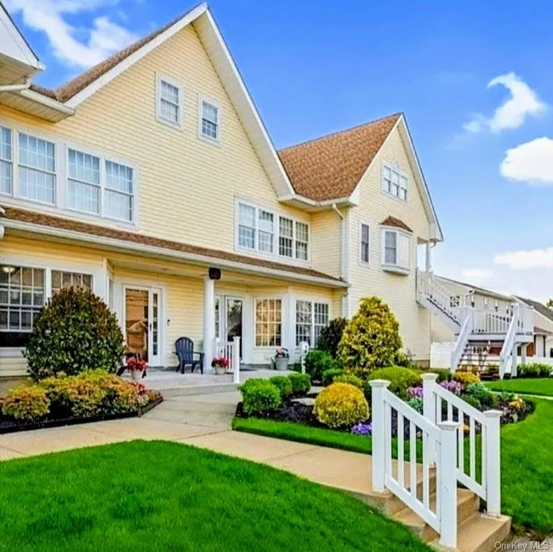 226 Westside Avenue #B Freeport, NY 11520