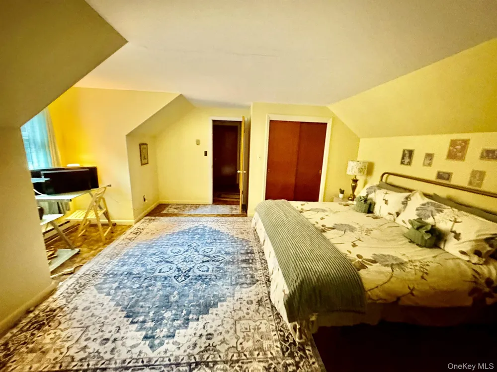 1360 Gulf Road Callicoon Center, NY 12724