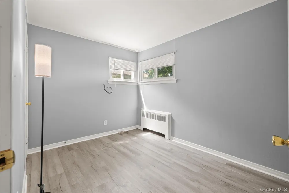 163 Buffalo Avenue Lindenhurst, NY 11757