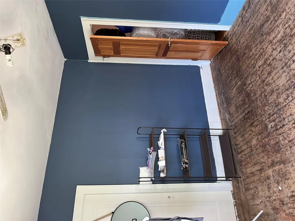 137 E Roosevelt Avenue Roosevelt, NY 11575