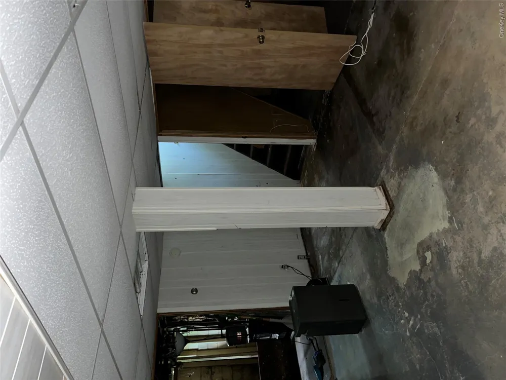 137 E Roosevelt Avenue Roosevelt, NY 11575