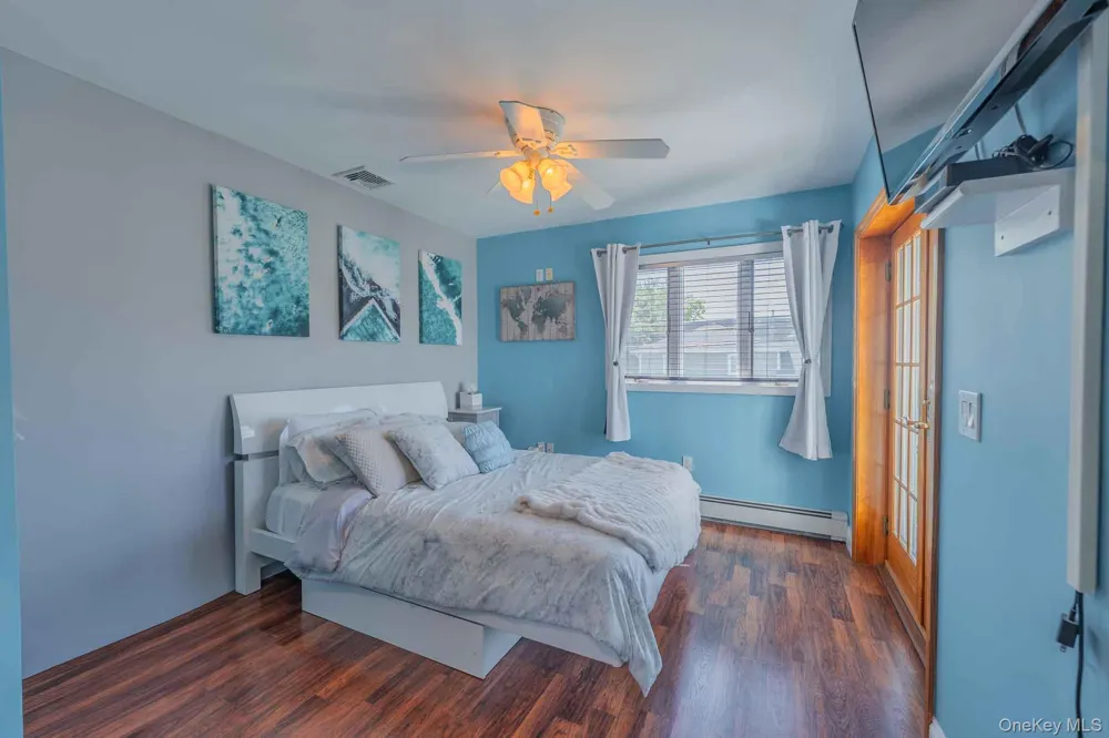 484 Washington Avenue Lindenhurst, NY 11757