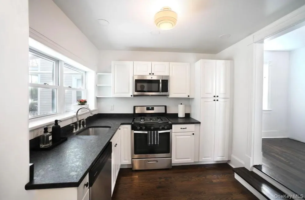 14 S Cedar Street Beacon, NY 12508