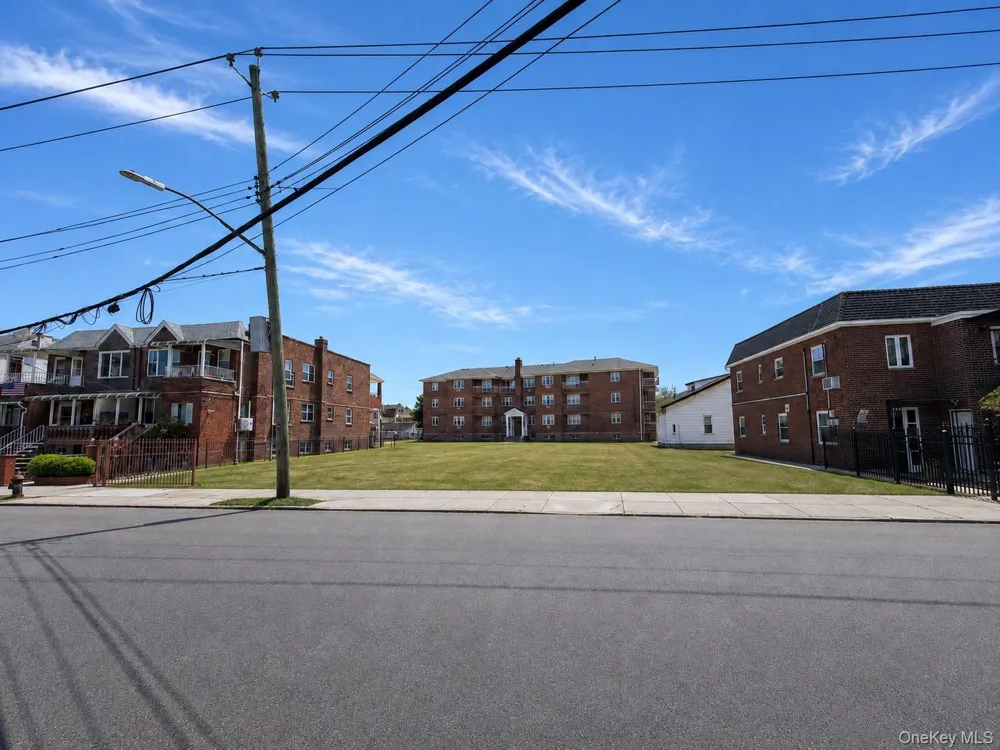 2310 Jerome Avenue Brooklyn, NY 11235