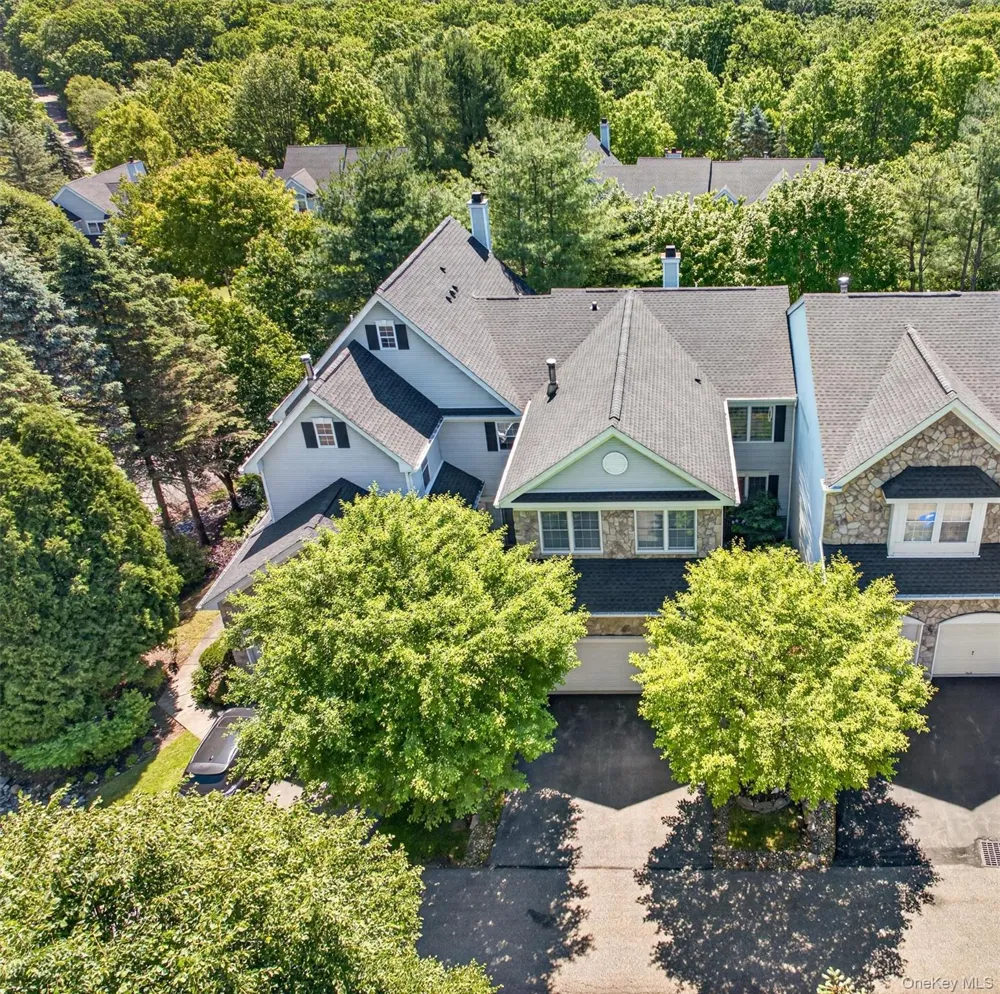 5 Holly Court Tuxedo Park, NY 10987