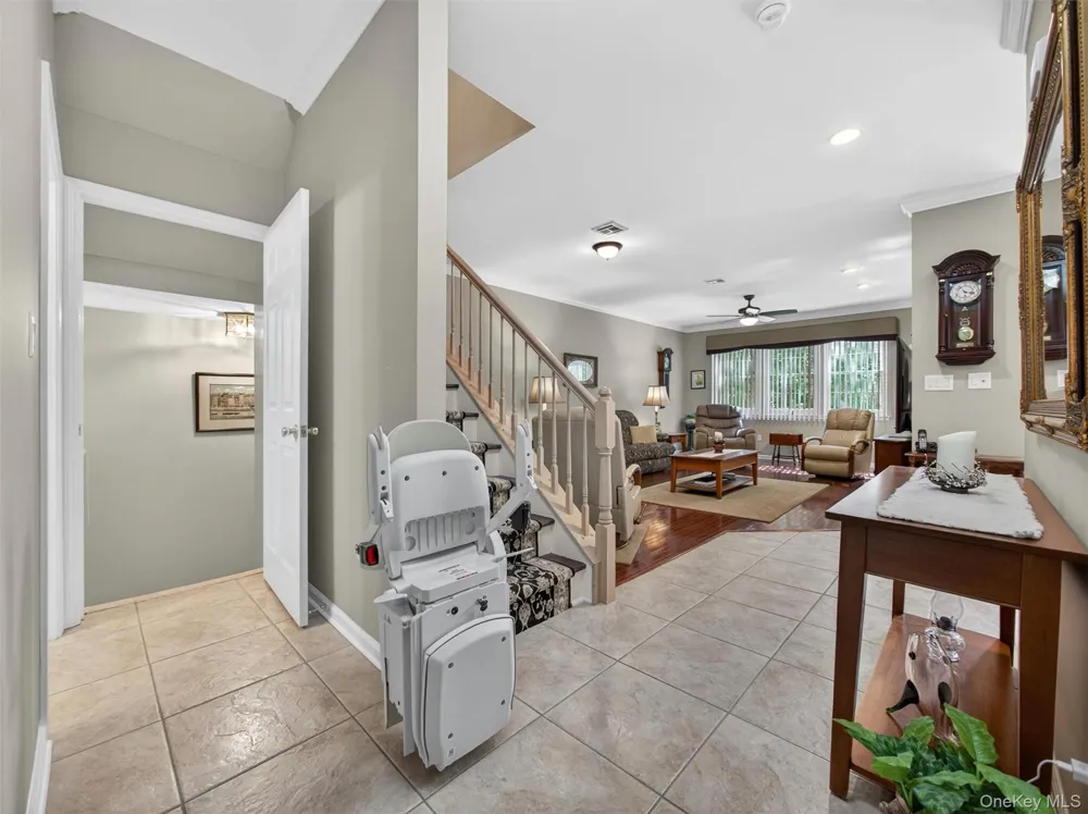 5 Holly Court Tuxedo Park, NY 10987