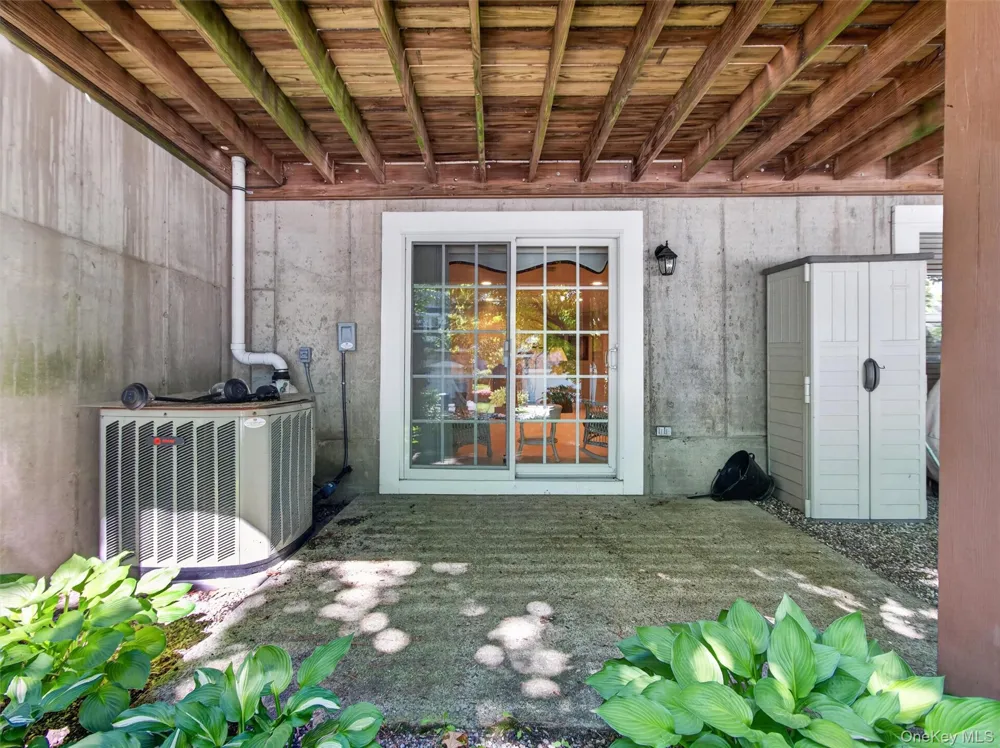 5 Holly Court Tuxedo Park, NY 10987