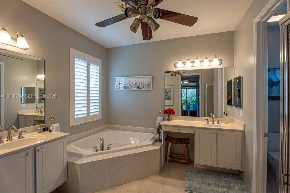 6918 SE Sleepy Hollow Ln Stuart, FL 34997