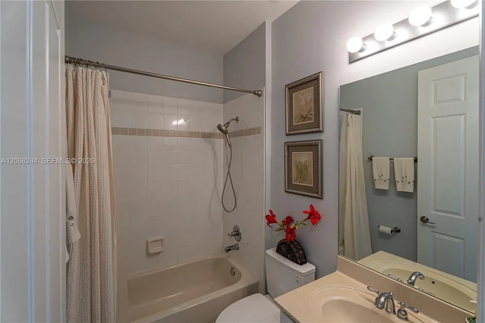 6918 SE Sleepy Hollow Ln Stuart, FL 34997