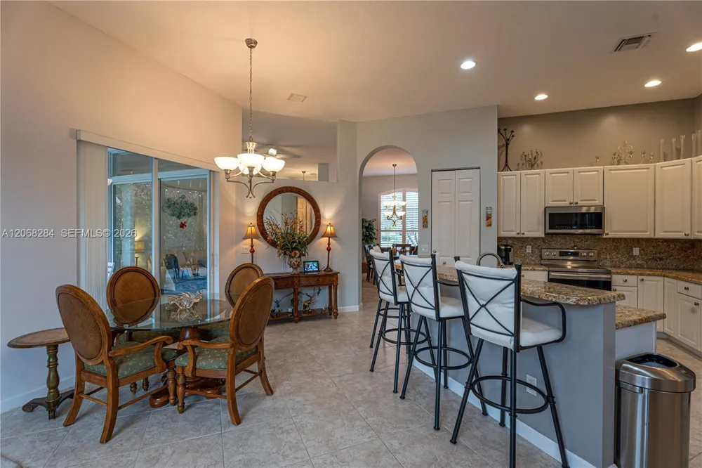 6918 SE Sleepy Hollow Ln Stuart, FL 34997