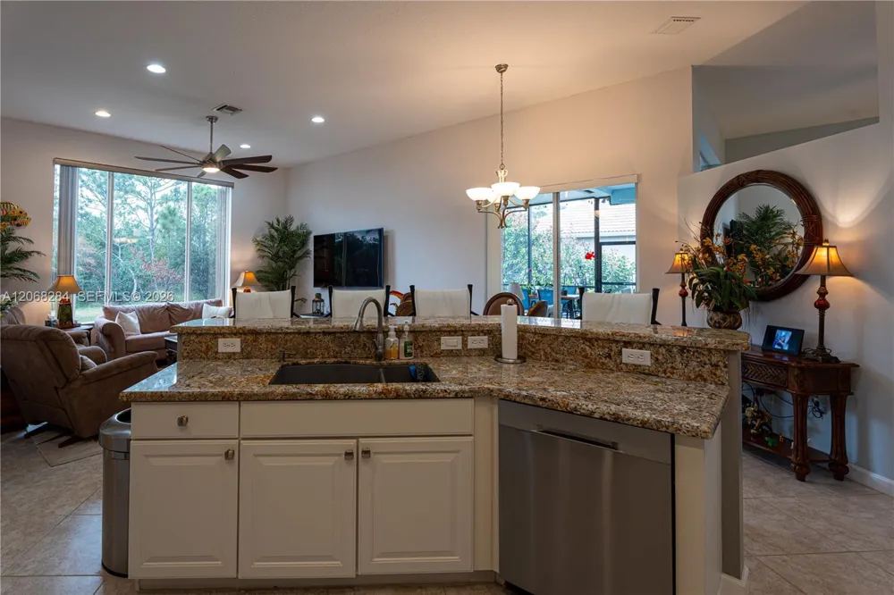 6918 SE Sleepy Hollow Ln Stuart, FL 34997