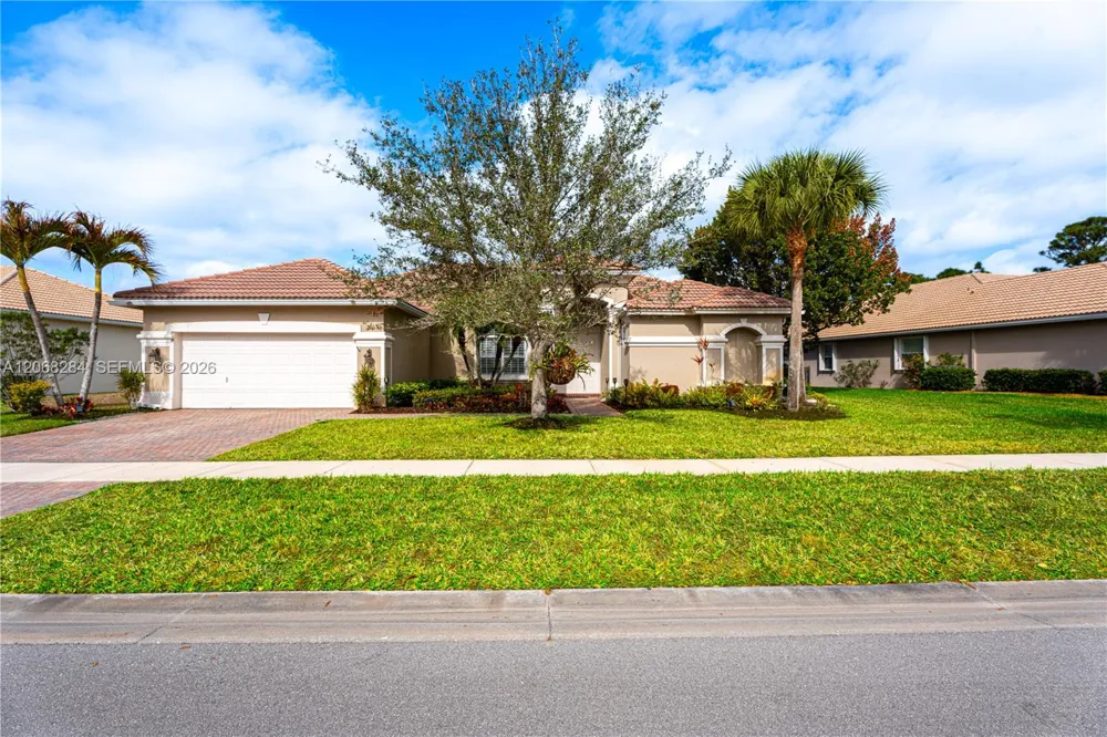 6918 SE Sleepy Hollow Ln Stuart, FL 34997