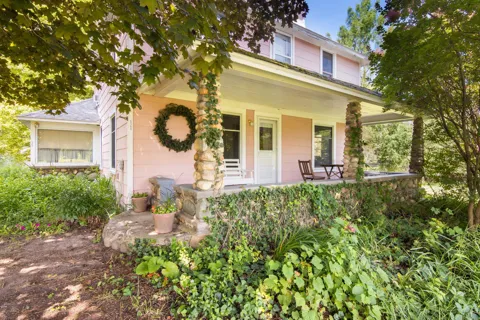 5360 Quarterline Road