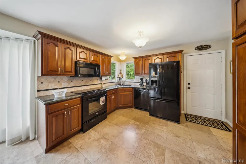 56764 Jewell Road Shelby Charter Township, MI 48315