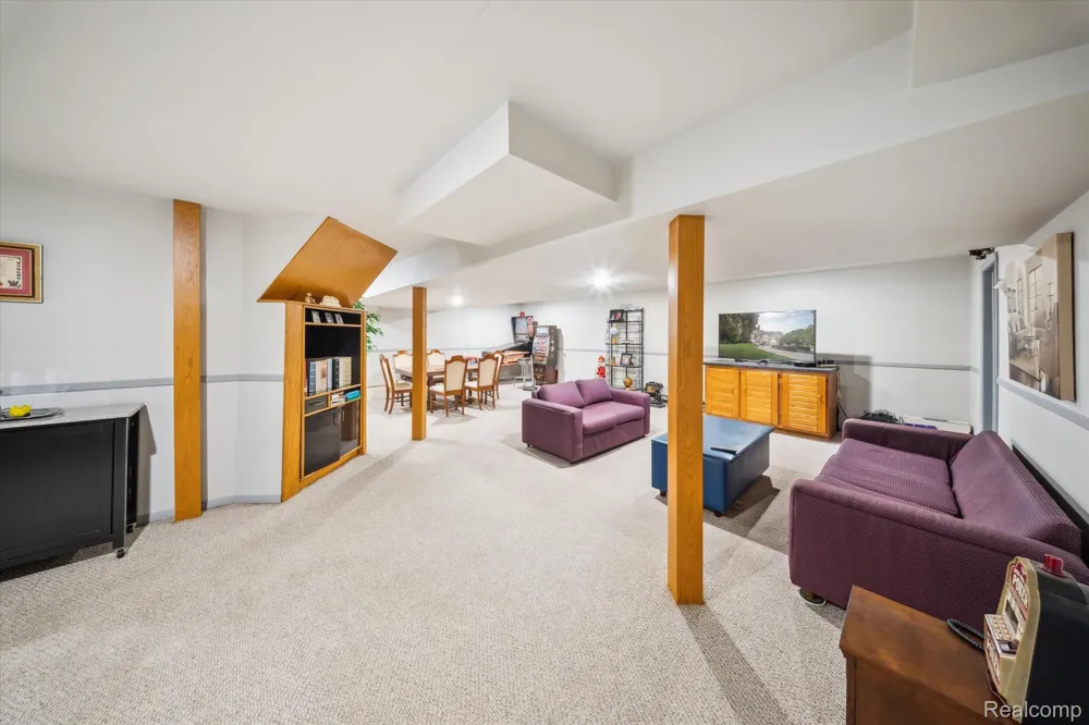 56764 Jewell Road Shelby Charter Township, MI 48315