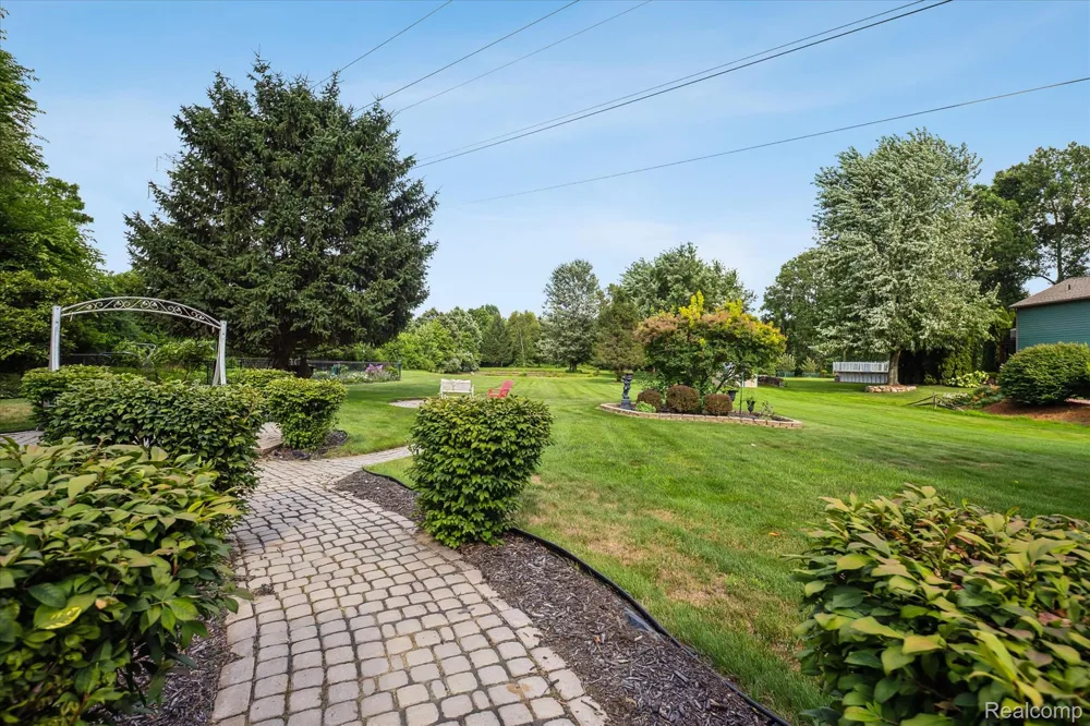 56764 Jewell Road Shelby Charter Township, MI 48315
