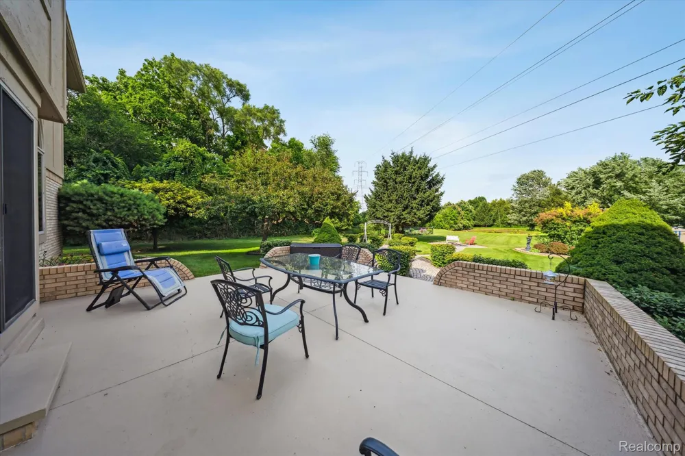 56764 Jewell Road Shelby Charter Township, MI 48315