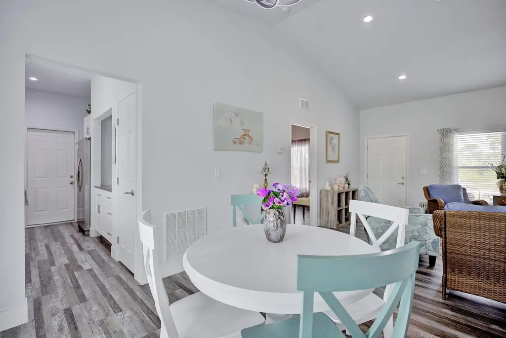 230 E CANAL WAY NE Lake Placid, FL 33852