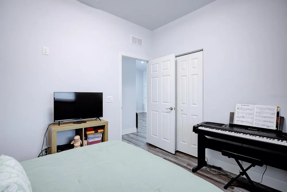 230 E CANAL WAY NE Lake Placid, FL 33852