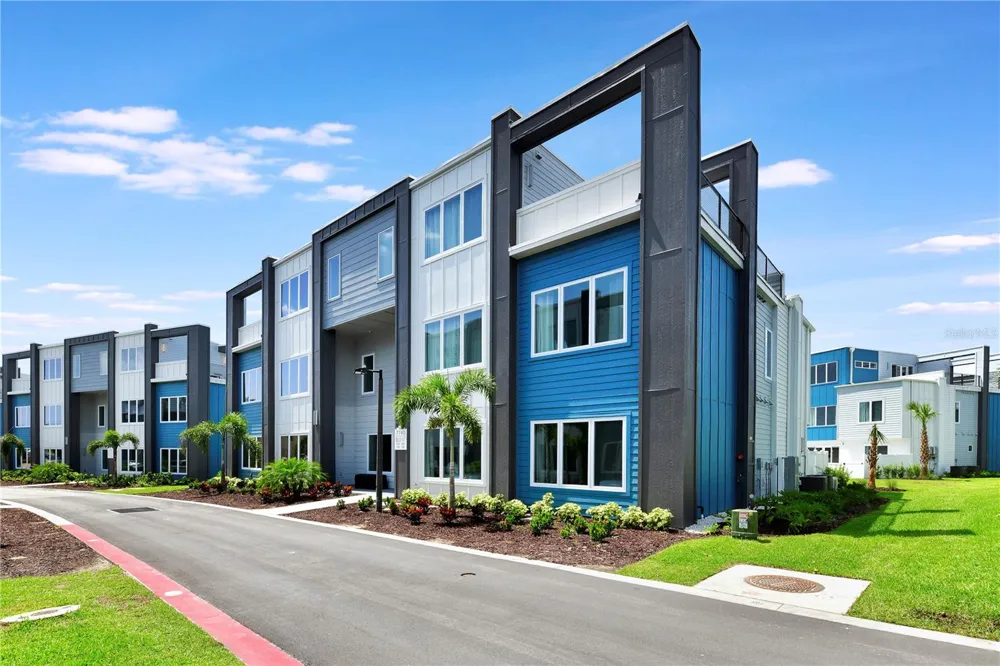 7740 SANDY RIDGE DRIVE #230 Kissimmee, FL 34747