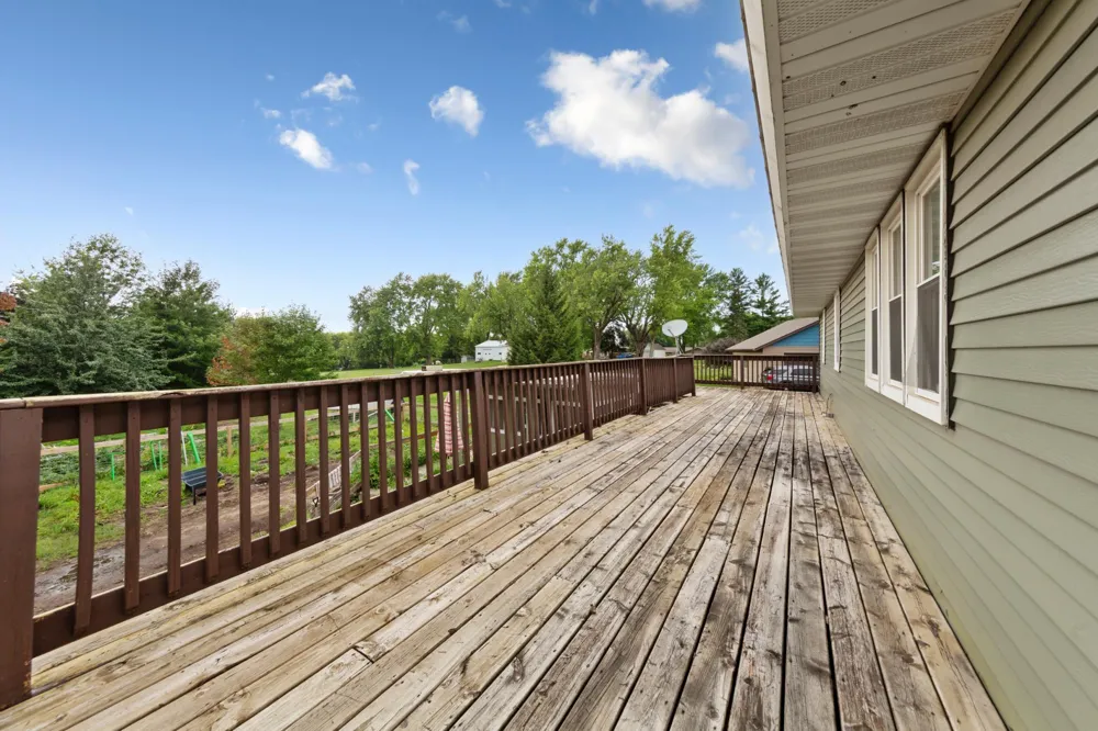 616 1st Street Montgomery, MN 56069