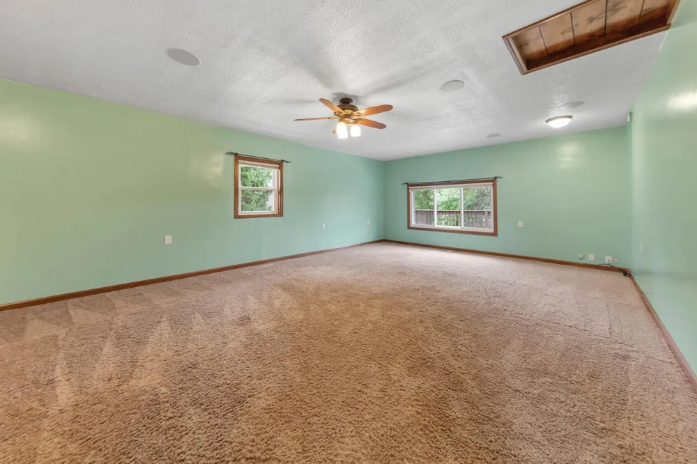 616 1st Street Montgomery, MN 56069