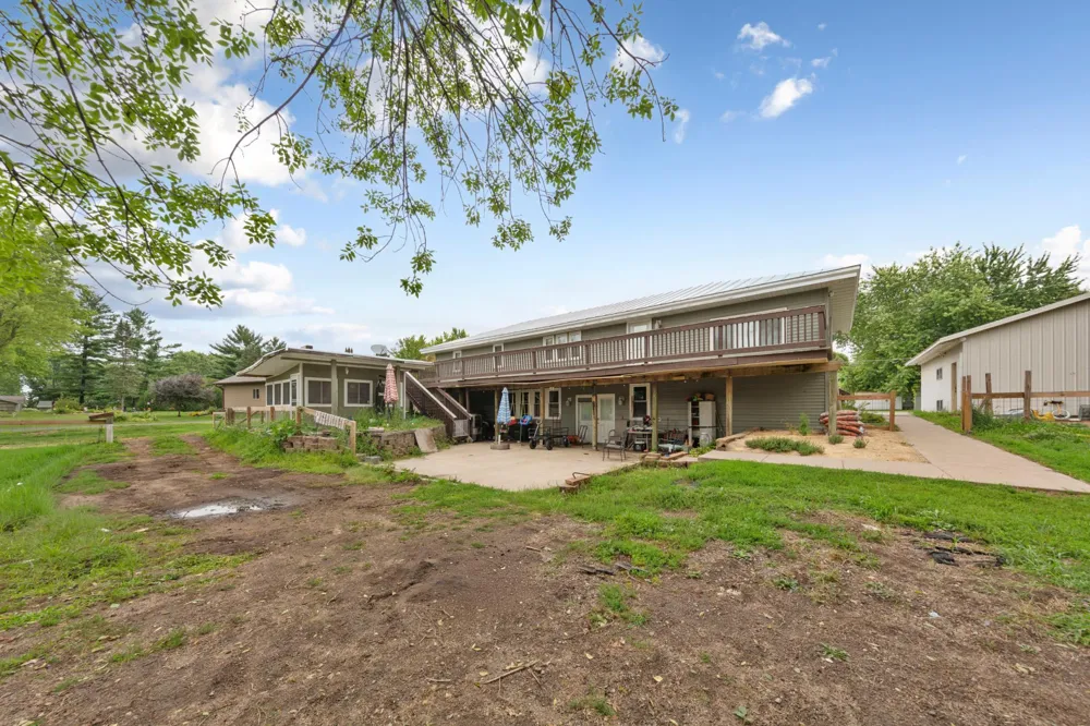 616 1st Street Montgomery, MN 56069