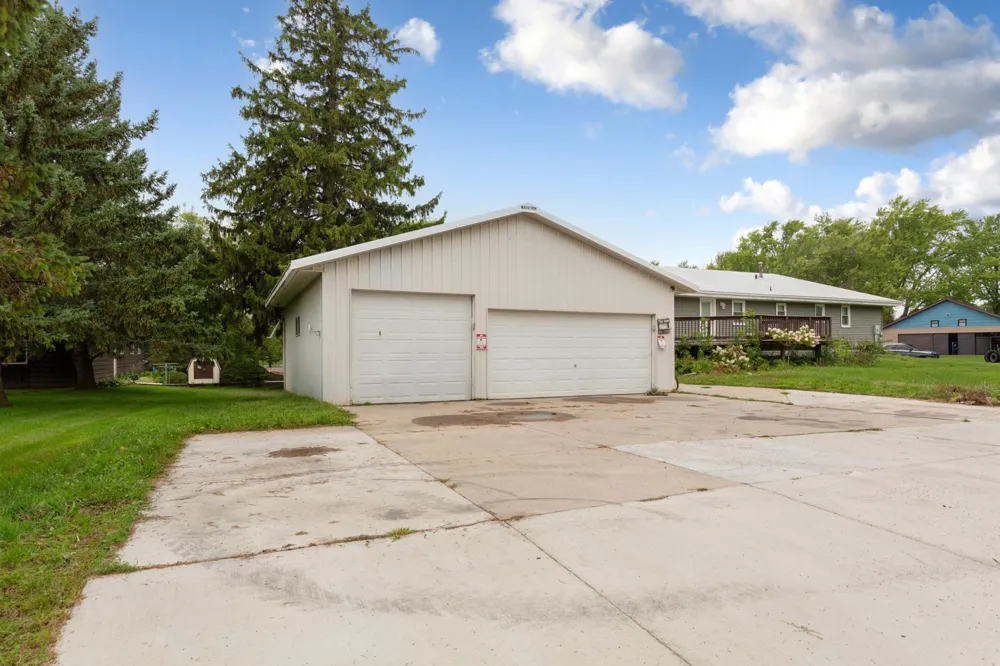 616 1st Street Montgomery, MN 56069