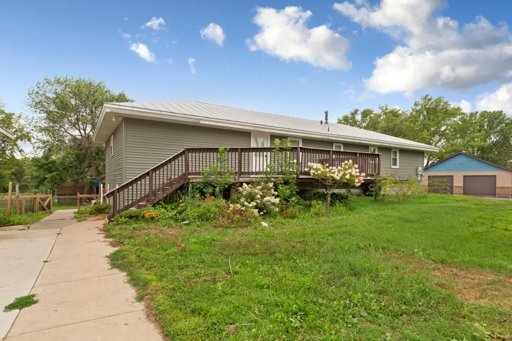 616 1st Street Montgomery, MN 56069