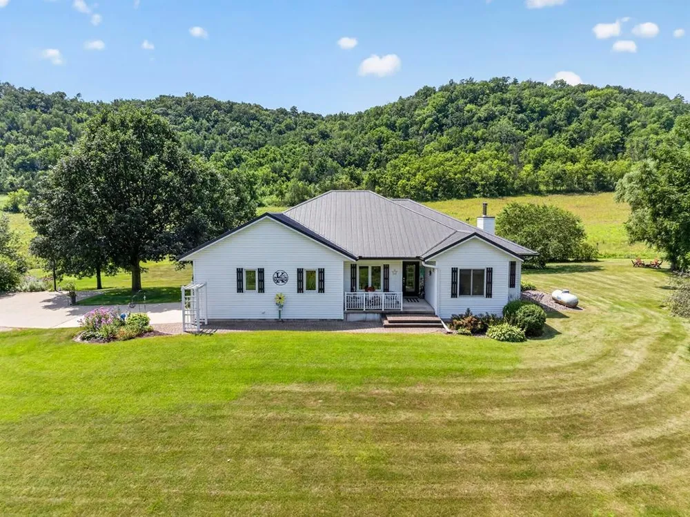 42112 State Highway 30 Rushford, MN 55971