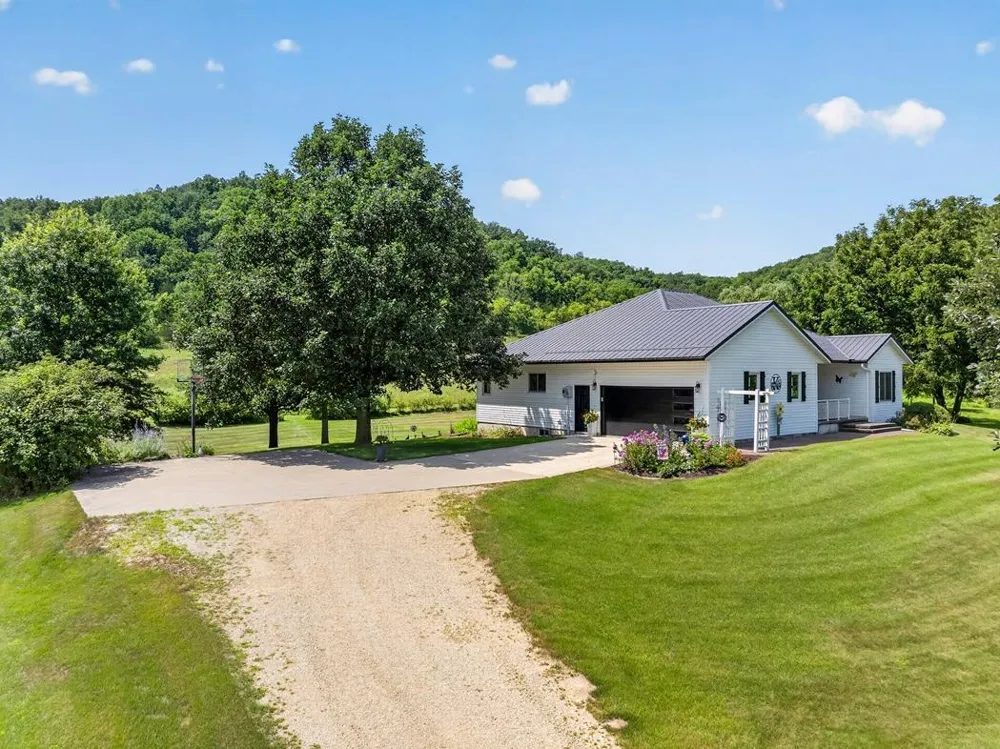 42112 State Highway 30 Rushford, MN 55971