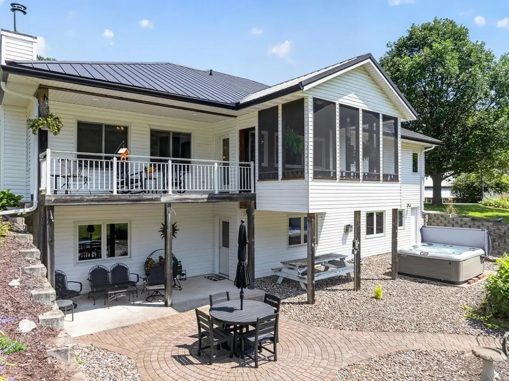 42112 State Highway 30 Rushford, MN 55971