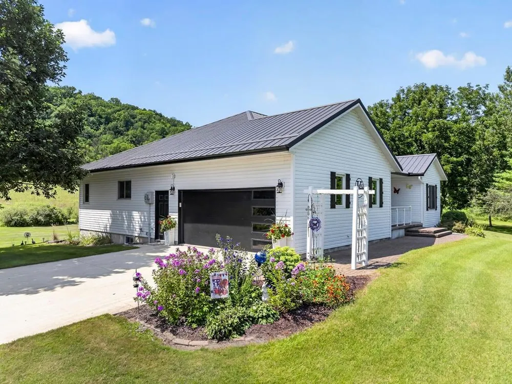 42112 State Highway 30 Rushford, MN 55971