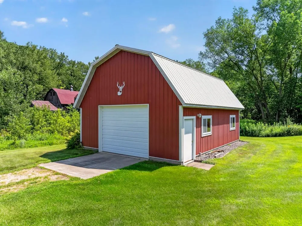 42112 State Highway 30 Rushford, MN 55971
