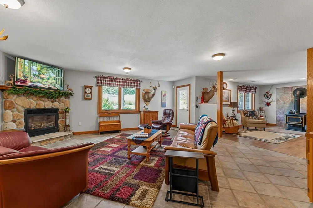 42112 State Highway 30 Rushford, MN 55971