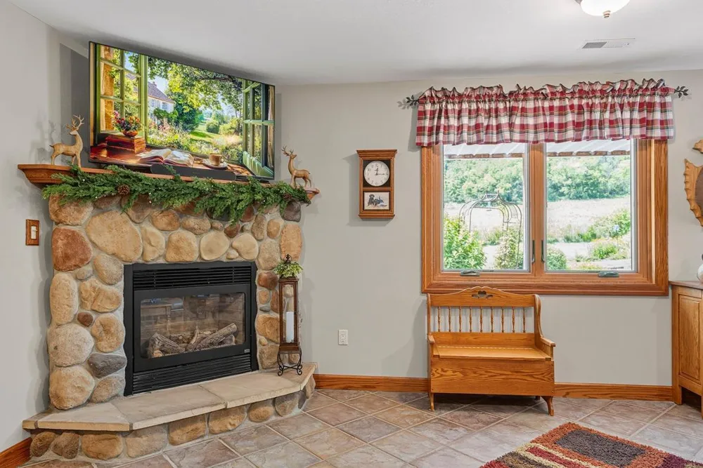 42112 State Highway 30 Rushford, MN 55971