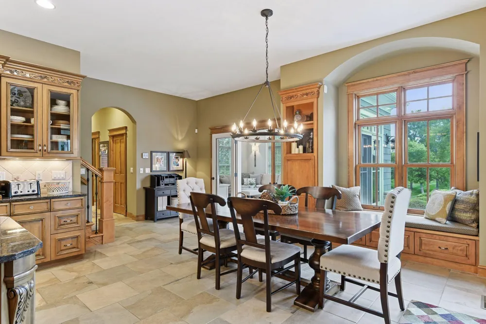 440 Stubbs Bay Road Orono, MN 55356