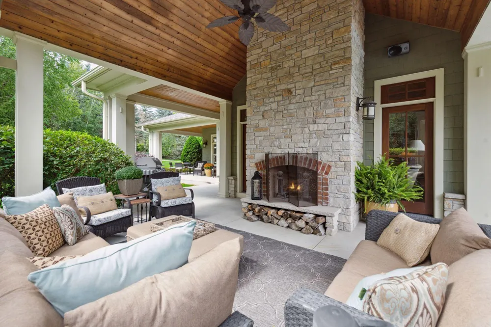 440 Stubbs Bay Road Orono, MN 55356
