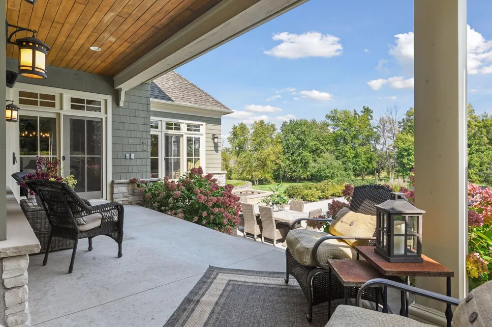 440 Stubbs Bay Road Orono, MN 55356