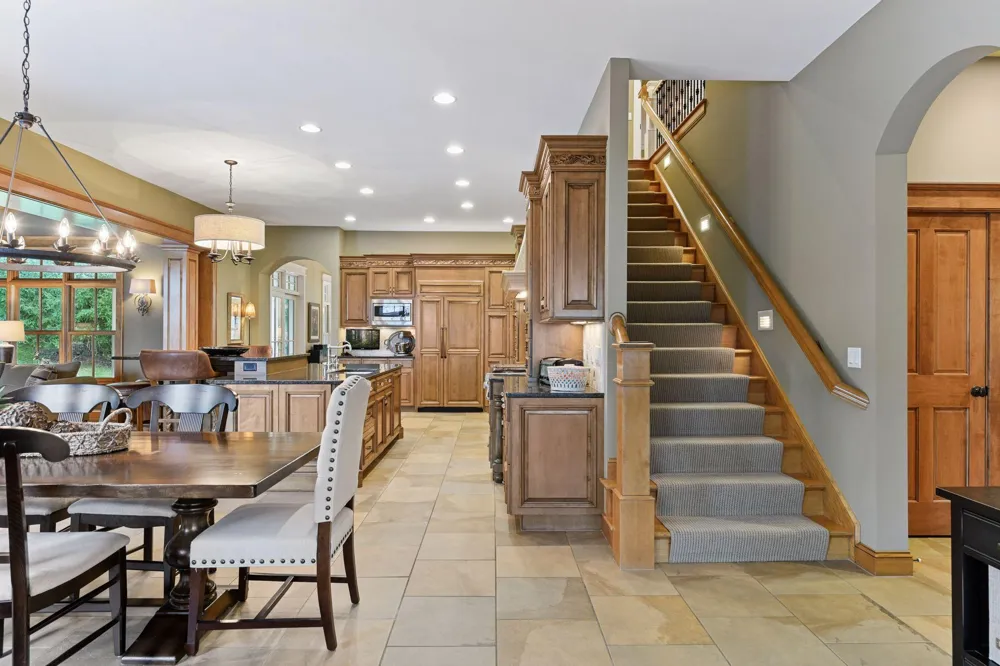 440 Stubbs Bay Road Orono, MN 55356