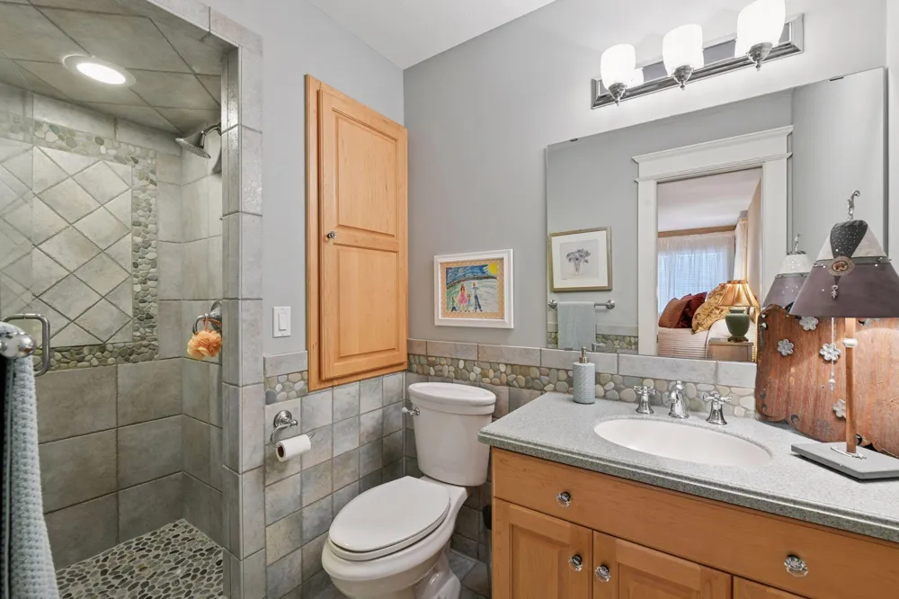 440 Stubbs Bay Road Orono, MN 55356