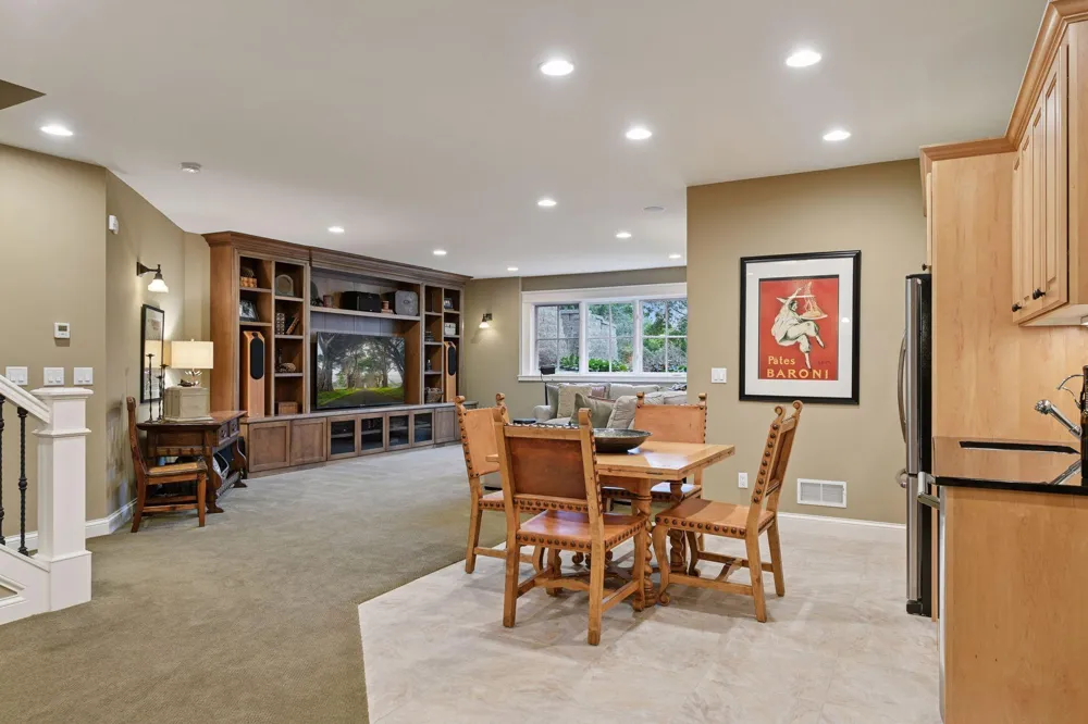 440 Stubbs Bay Road Orono, MN 55356