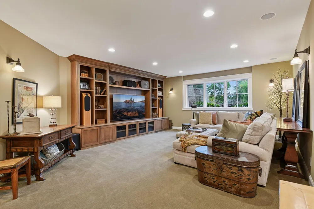 440 Stubbs Bay Road Orono, MN 55356