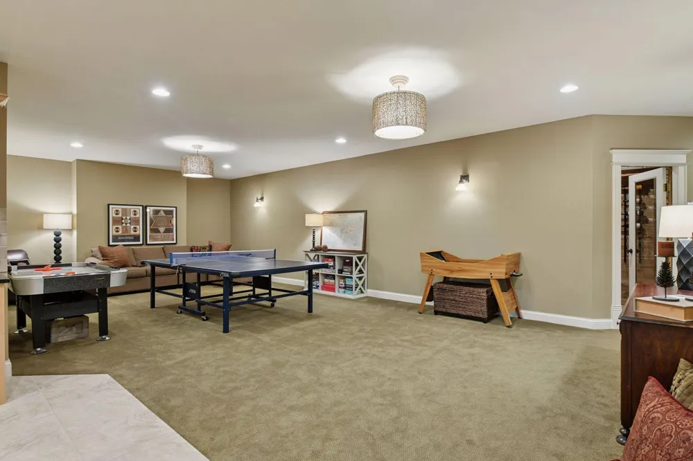 440 Stubbs Bay Road Orono, MN 55356