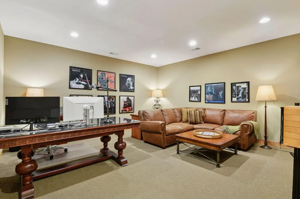 440 Stubbs Bay Road Orono, MN 55356
