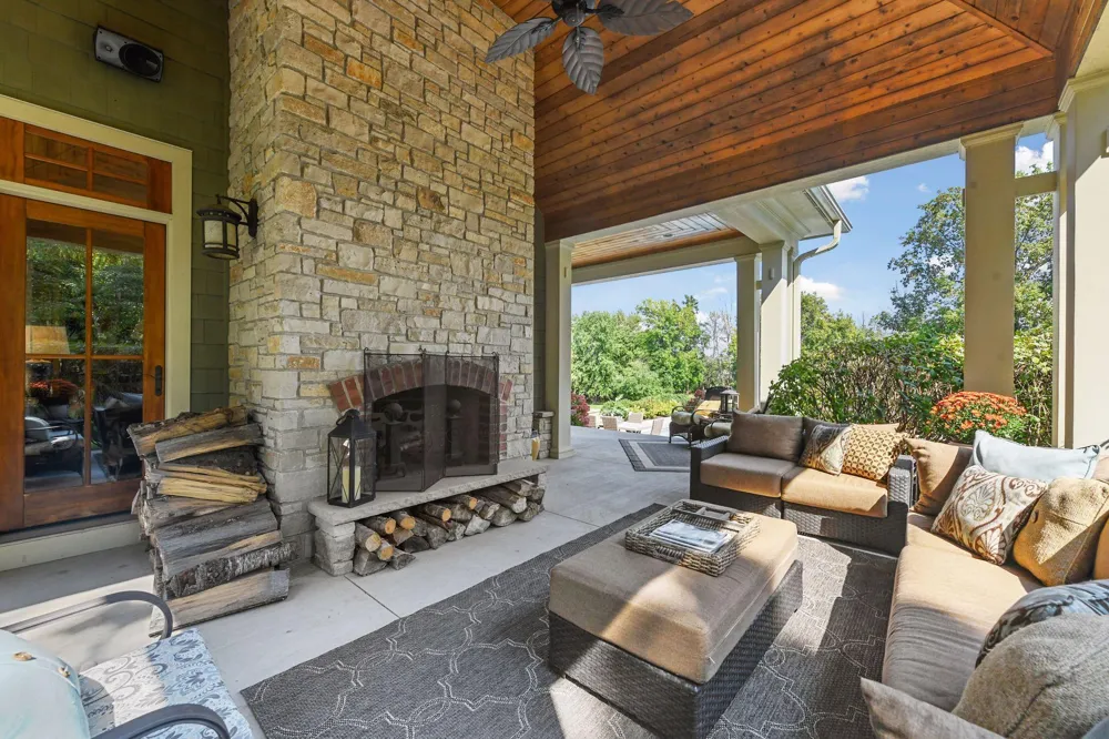 440 Stubbs Bay Road Orono, MN 55356