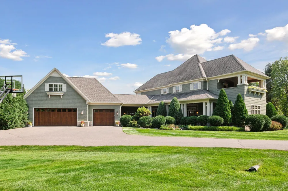 440 Stubbs Bay Road Orono, MN 55356